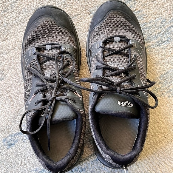 KEEN WOMEN'S TERRADORA WATERPROOF HIKING SHOE - RAVEN/GARGOYLE SIZE 7 - Picture 9 of 11